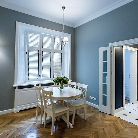 Poznanska Metro Centrum Apartment Warsaw Luaran gambar