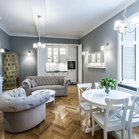 Poznanska Metro Centrum Apartment Warsaw Luaran gambar