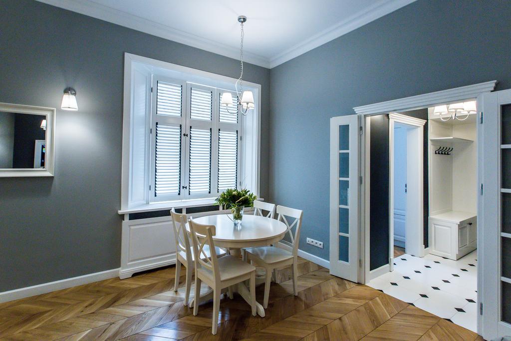 Poznanska Metro Centrum Apartment Warsaw Luaran gambar